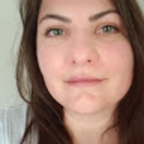 Meet your Posher, Alicia - Picture 1 of 1